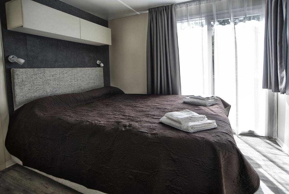 Flaminio村Bungalow公园Campeggio 4*