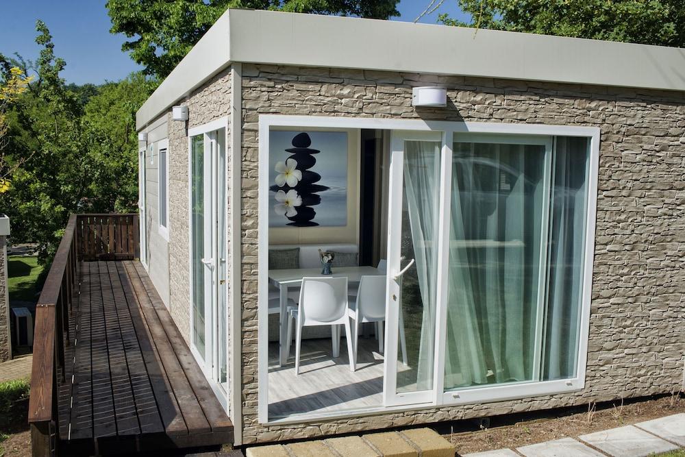 Flaminio村Bungalow公园Campeggio 4*