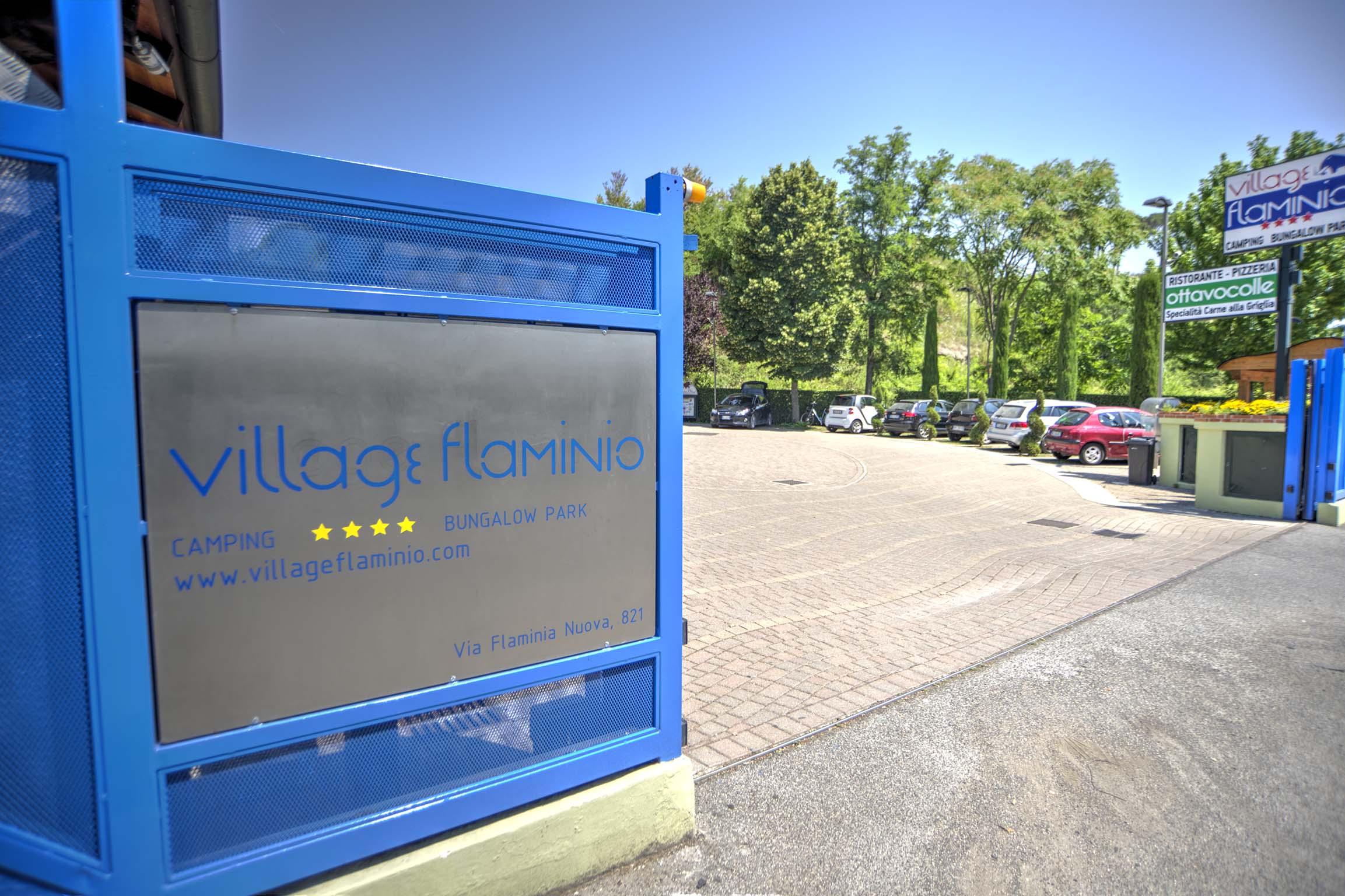 Campeggio Flaminio Village简易别墅公园
