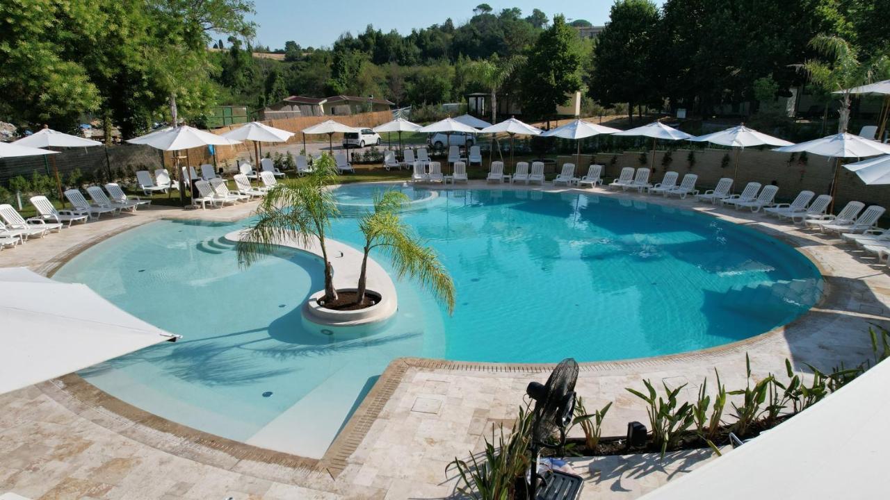 弗拉米尼奥村Bungalow公园4*罗马