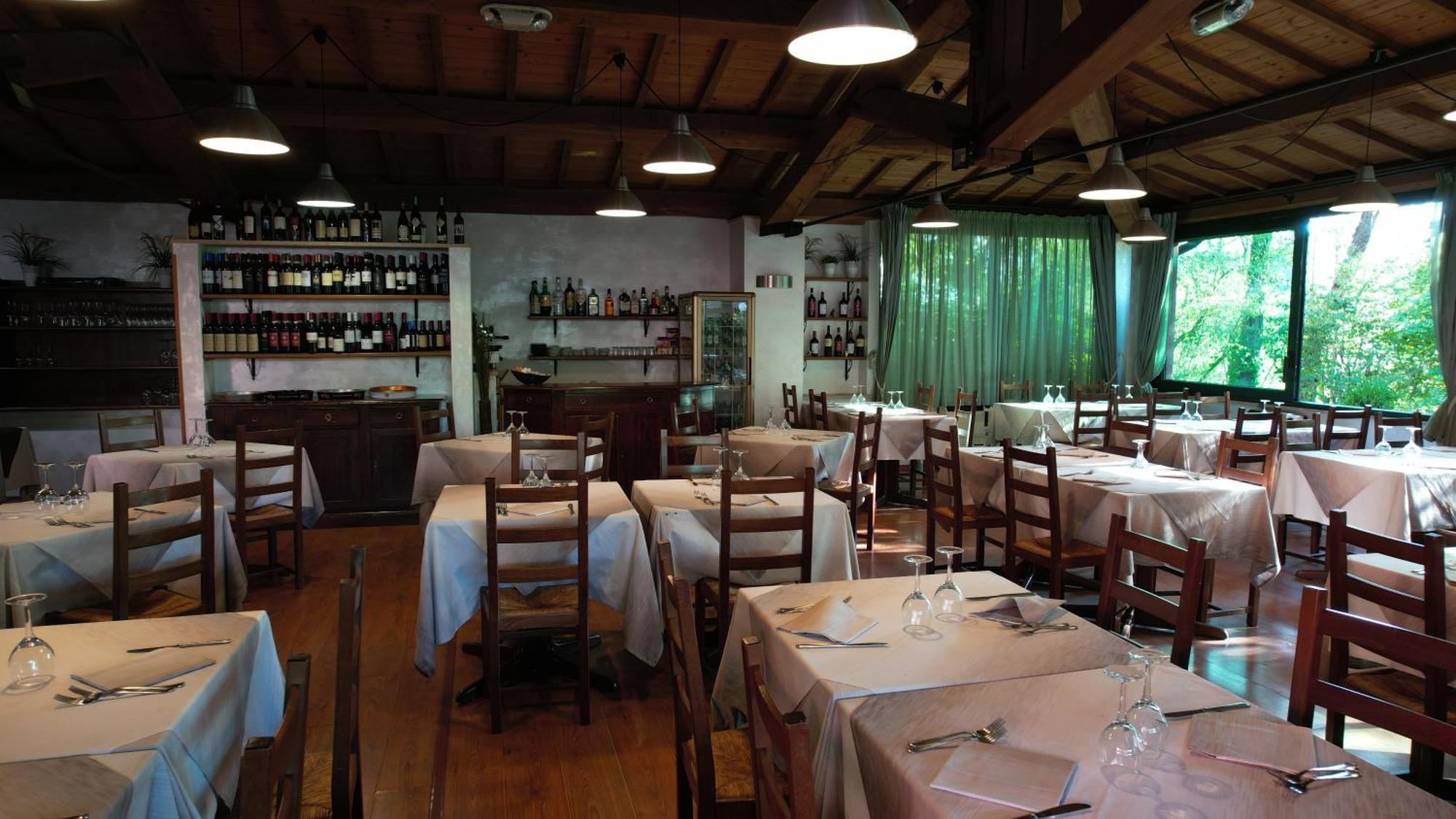 Campeggio Flaminio Village简易别墅公园4*