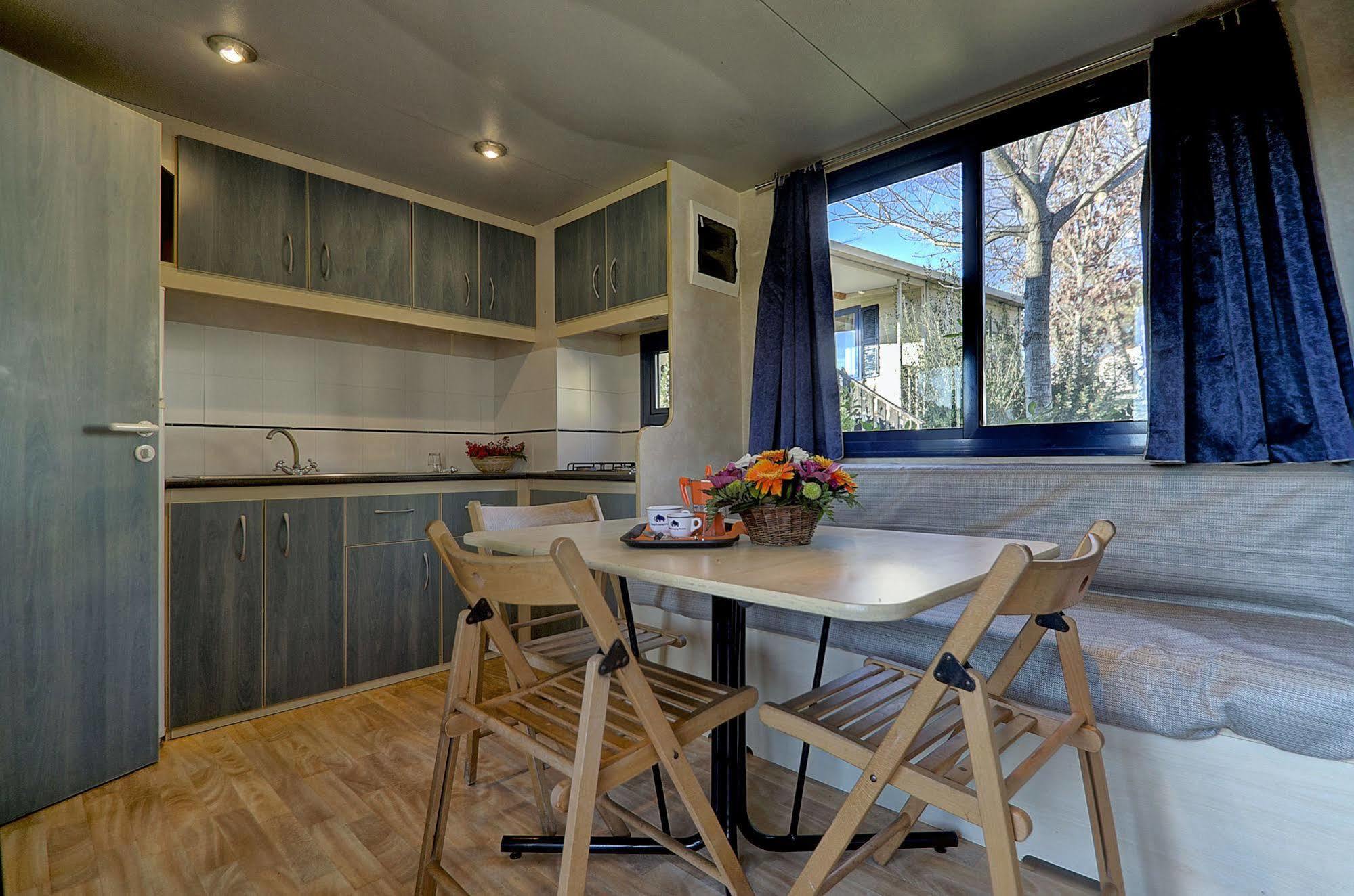 Campeggio Flaminio村Bungalow公园4*